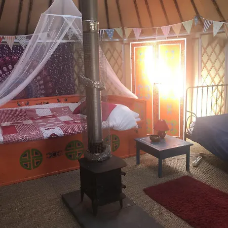 Yourtes De Barousse Insolite Guest house Crechets