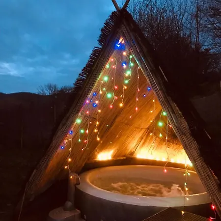 Yourtes De Barousse Insolite Maison d'hôtes *